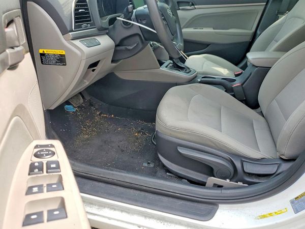 2017 HYUNDAI ELANTRA