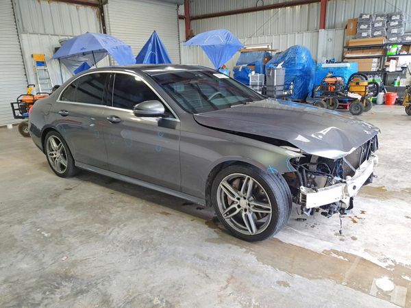 2017 MERCEDES-BENZ E