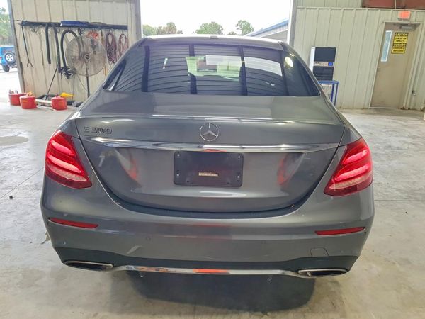 2017 MERCEDES-BENZ E