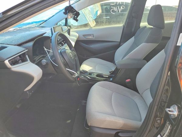 2021 TOYOTA COROLLA — DENT
