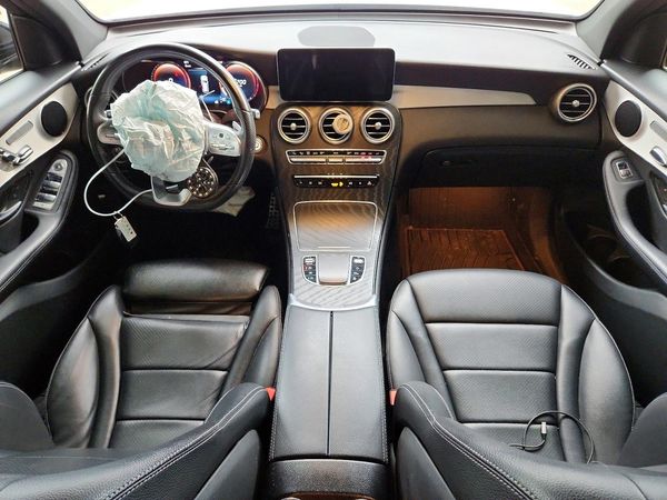 2022 MERCEDES-BENZ GLC