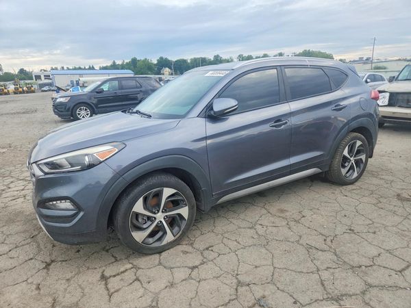 2017 HYUNDAI TUCSON — Front 3/4