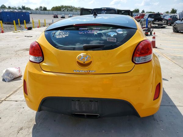 2015 HYUNDAI VELOSTER GLS(Middle)