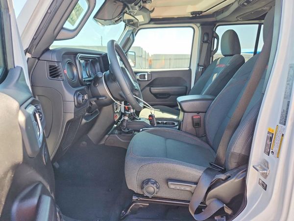 2026 JEEP GLADIATOR Rubicon — DENT
