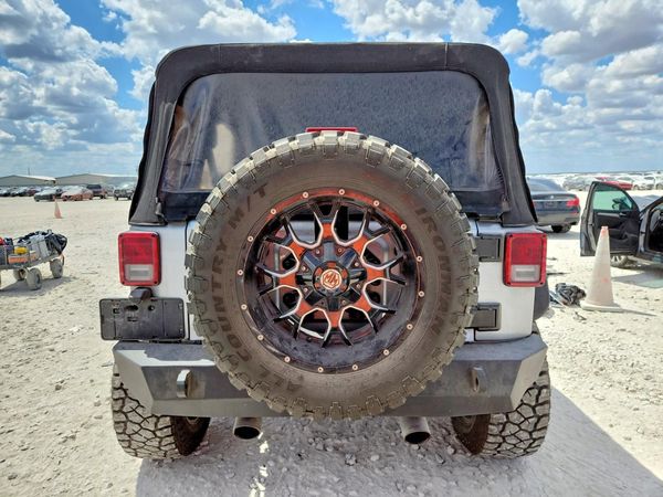 2016 JEEP WRANGLER UNLIMITED SPORT 4X4