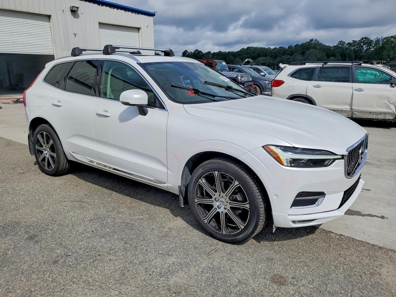2021 VOLVO XC60 Inscription