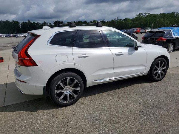 2021 VOLVO XC60 Inscription