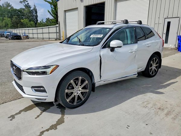 2021 VOLVO XC60 Inscription