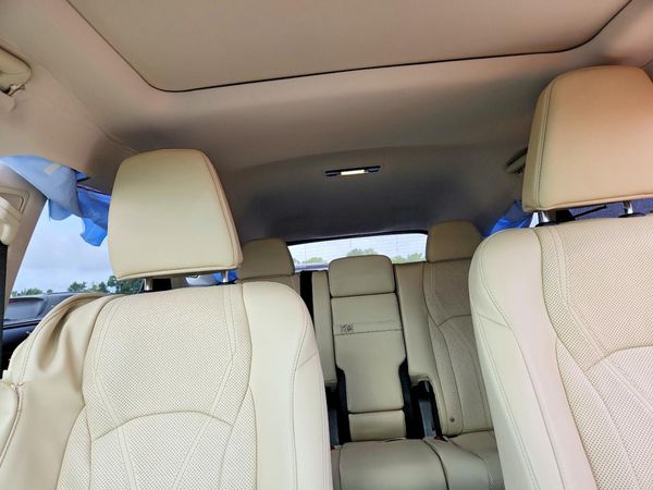 2022 LEXUS RX 350L Luxury