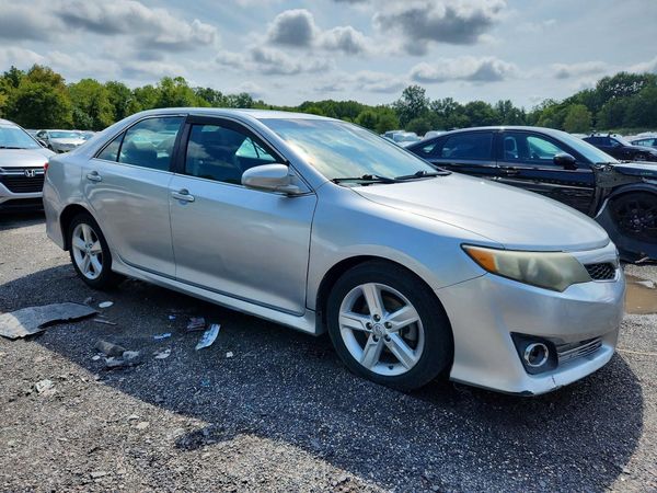 2012 TOYOTA CAMRY