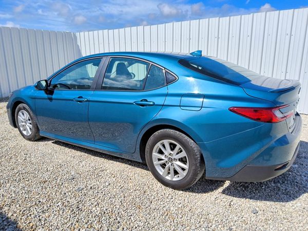 2025 TOYOTA CAMRY