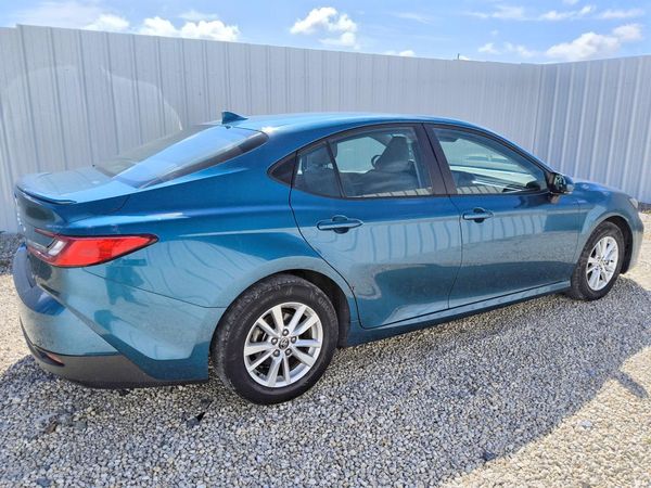 2025 TOYOTA CAMRY
