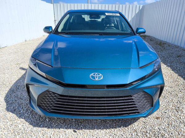 2025 TOYOTA CAMRY