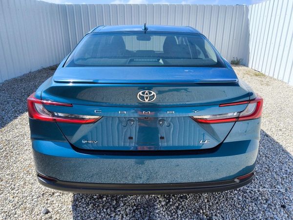 2025 TOYOTA CAMRY
