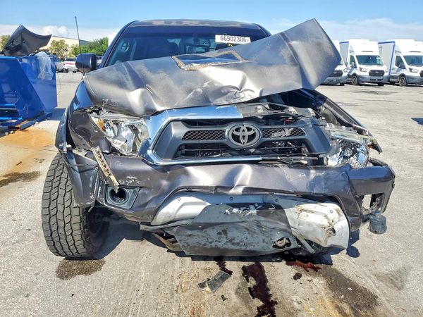 2013 TOYOTA TACOMA Delux