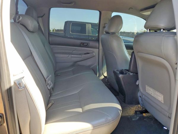 2013 TOYOTA TACOMA Delux