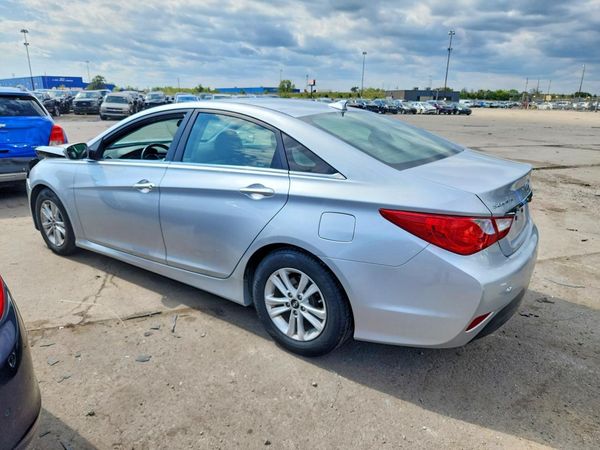 2014 HYUNDAI SONATA