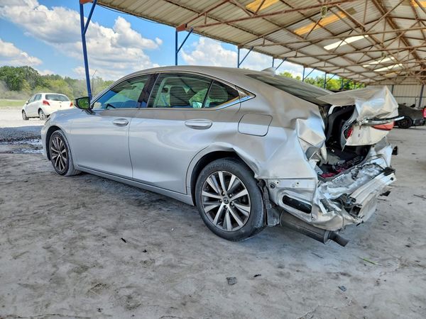 2020 LEXUS ES