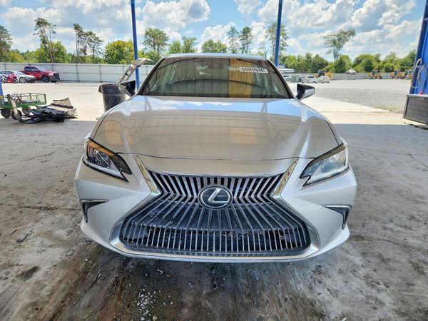 2020 LEXUS ES