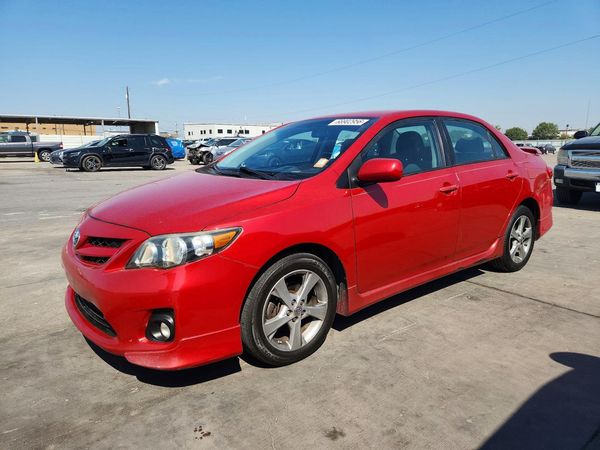 2013 TOYOTA COROLLA