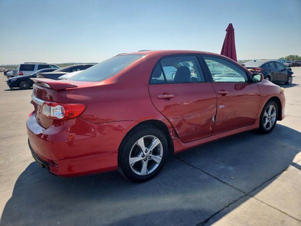 2013 TOYOTA COROLLA