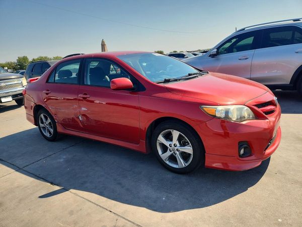 2013 TOYOTA COROLLA