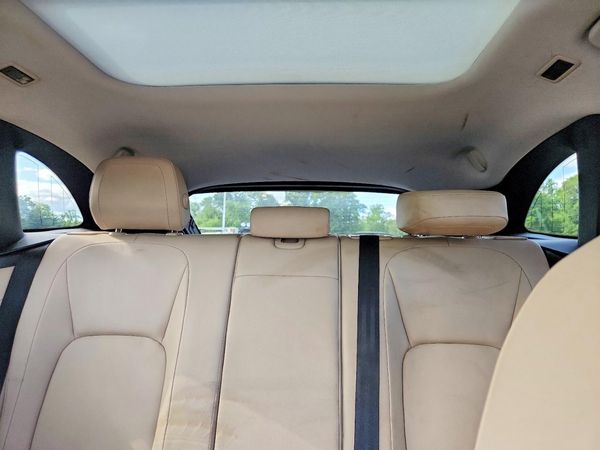 2018 JAGUAR F-PACE Premium — SUVN
