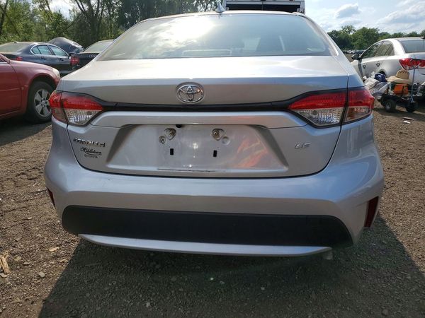 2021 TOYOTA COROLLA