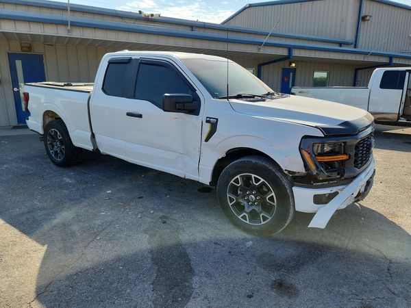 2024 FORD F150