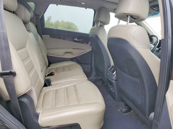 2017 KIA SORENTO EX