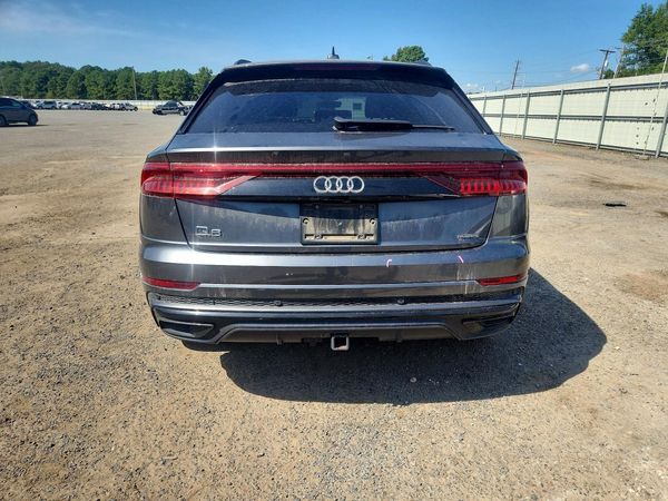 2020 AUDI Q8