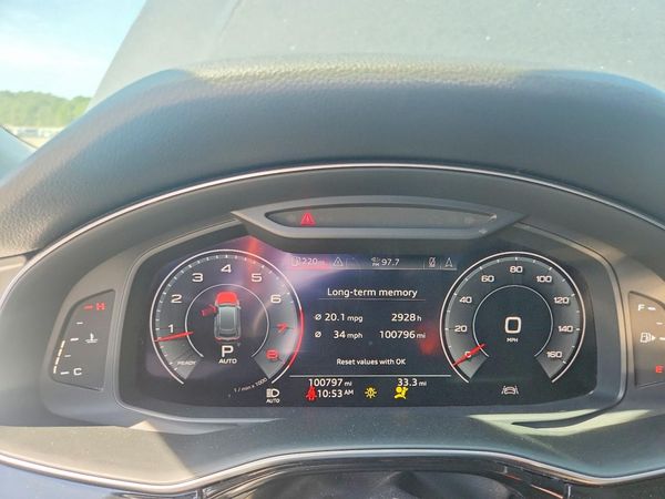 2020 AUDI Q8