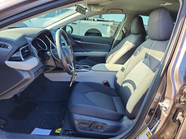 2024 TOYOTA CAMRY