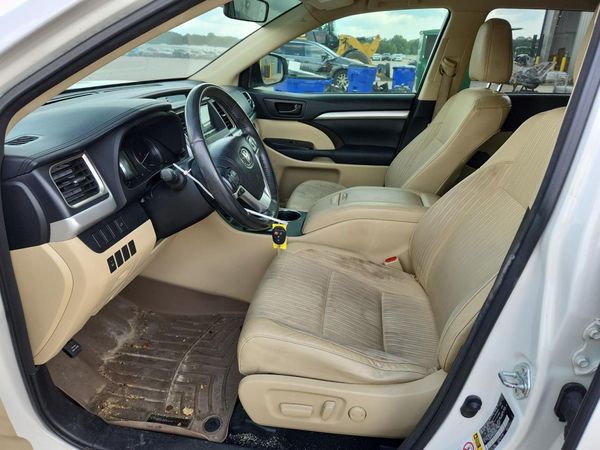 2015 TOYOTA HIGHLANDER