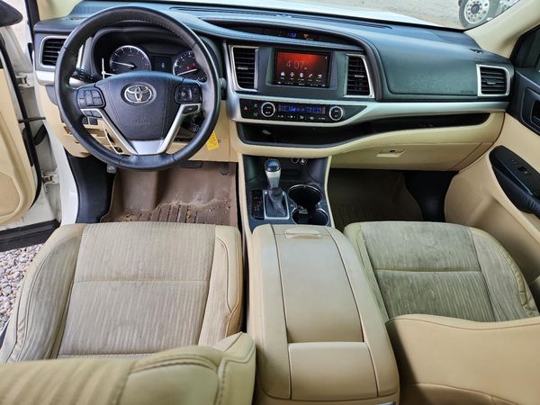 2015 TOYOTA HIGHLANDER