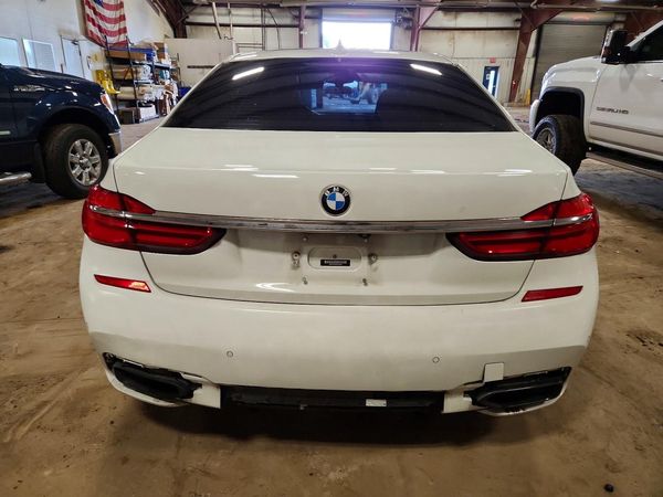 2017 BMW 740