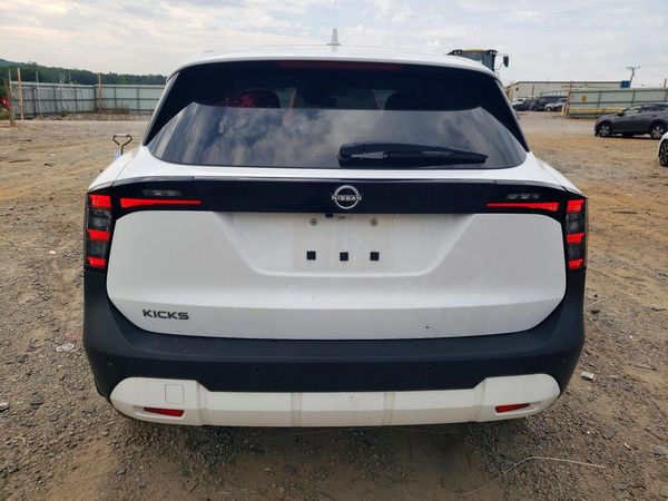 2025 NISSAN KICKS