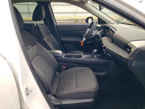 2025 NISSAN KICKS
