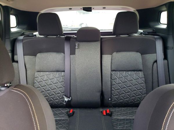 2025 NISSAN KICKS
