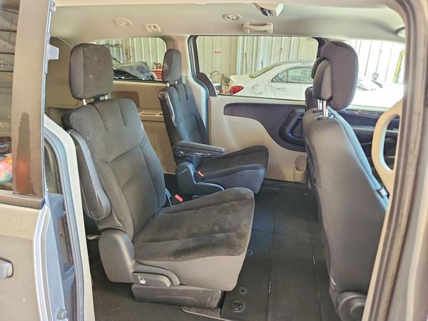 2019 DODGE GRAND CARAVAN SE