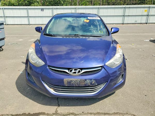 2013 HYUNDAI ELANTRA