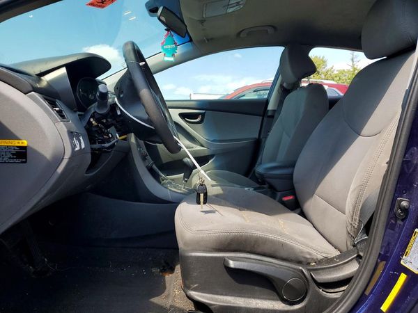 2013 HYUNDAI ELANTRA