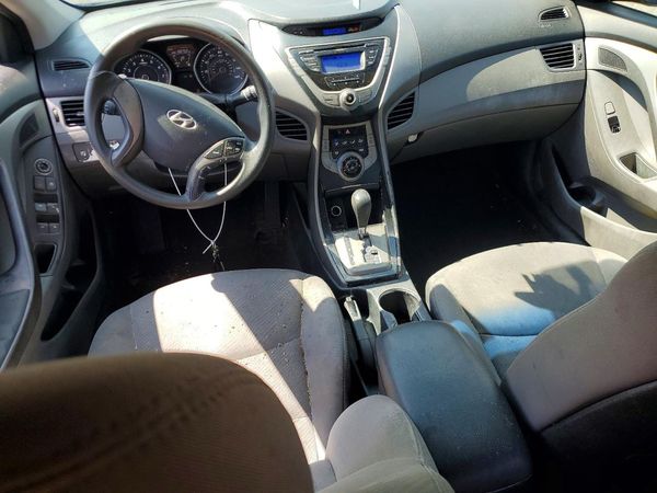 2013 HYUNDAI ELANTRA