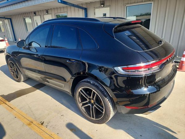 2021 PORSCHE MACAN Base