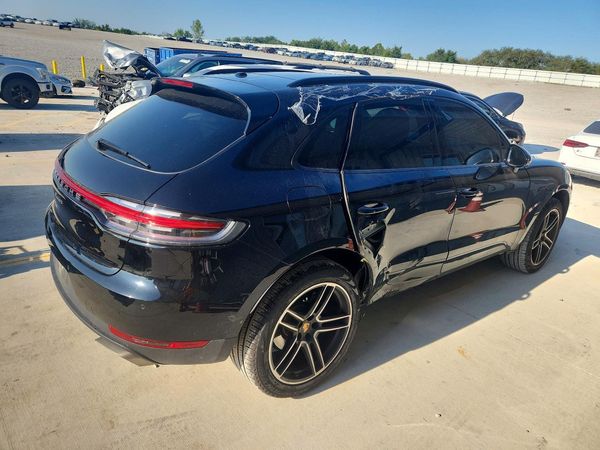 2021 PORSCHE MACAN Base