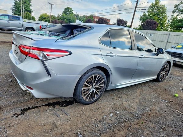 2020 TOYOTA CAMRY