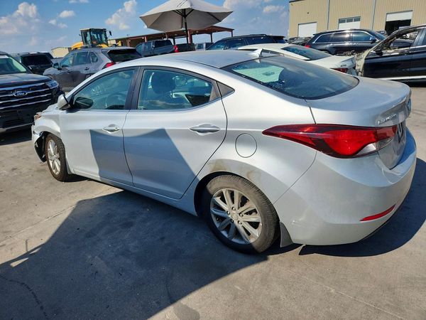 2015 HYUNDAI ELANTRA GLS(Middle)