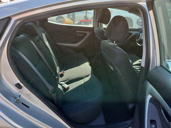 2015 HYUNDAI ELANTRA GLS(Middle)