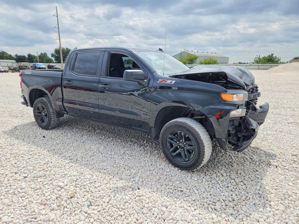 2021 CHEVROLET SILVERADO Trail Boss Custom — Passenger 3/4