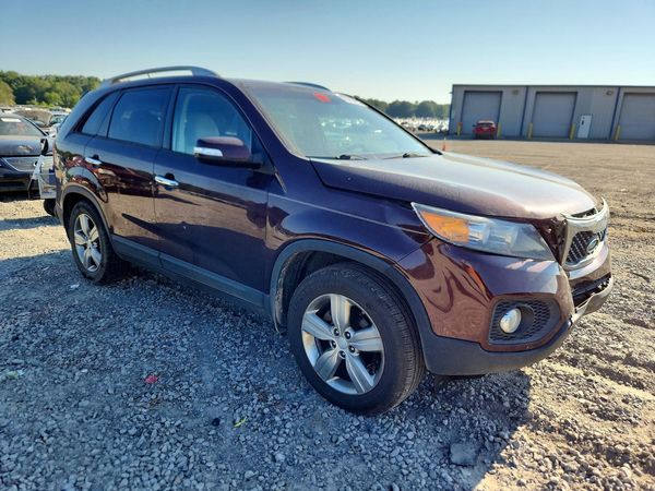 2013 KIA SORENTO